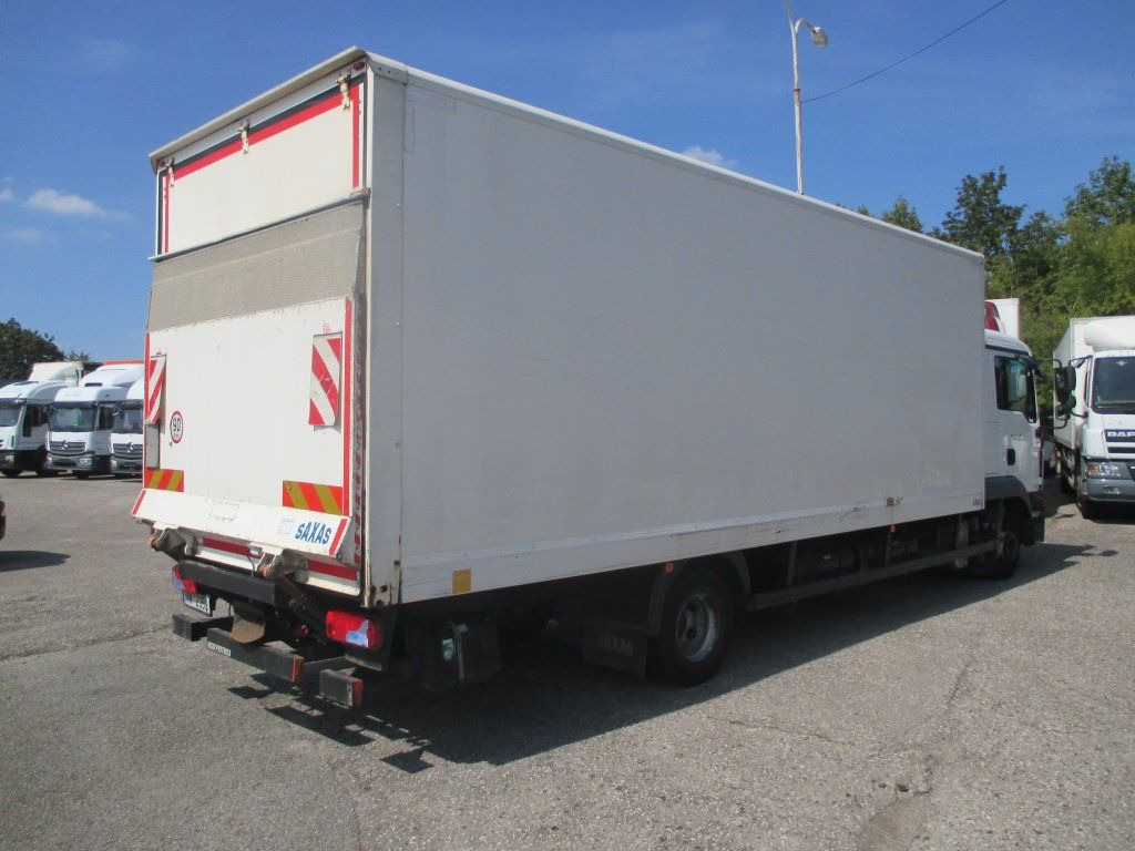 MAN TGL 12.250 - Box truck: picture 5 MAN TGL 12.250 - Box truck: picture 5
