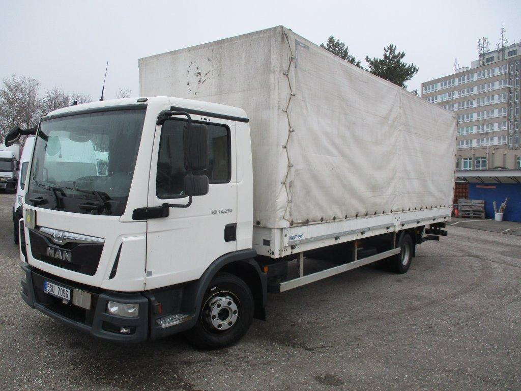 MAN TGL 12.250 - Curtain side truck: picture 2 MAN TGL 12.250 - Curtain side truck: picture 2