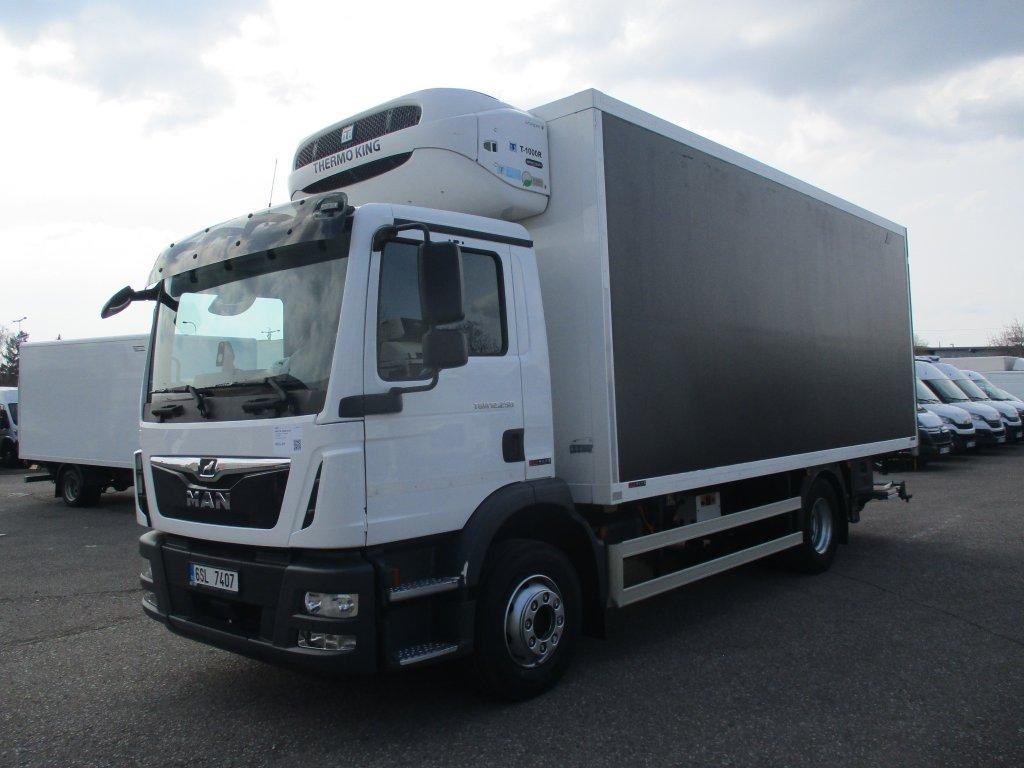 MAN TGM 12.250,Izotherm - Refrigerator truck: picture 1 MAN TGM 12.250,Izotherm - Refrigerator truck: picture 1