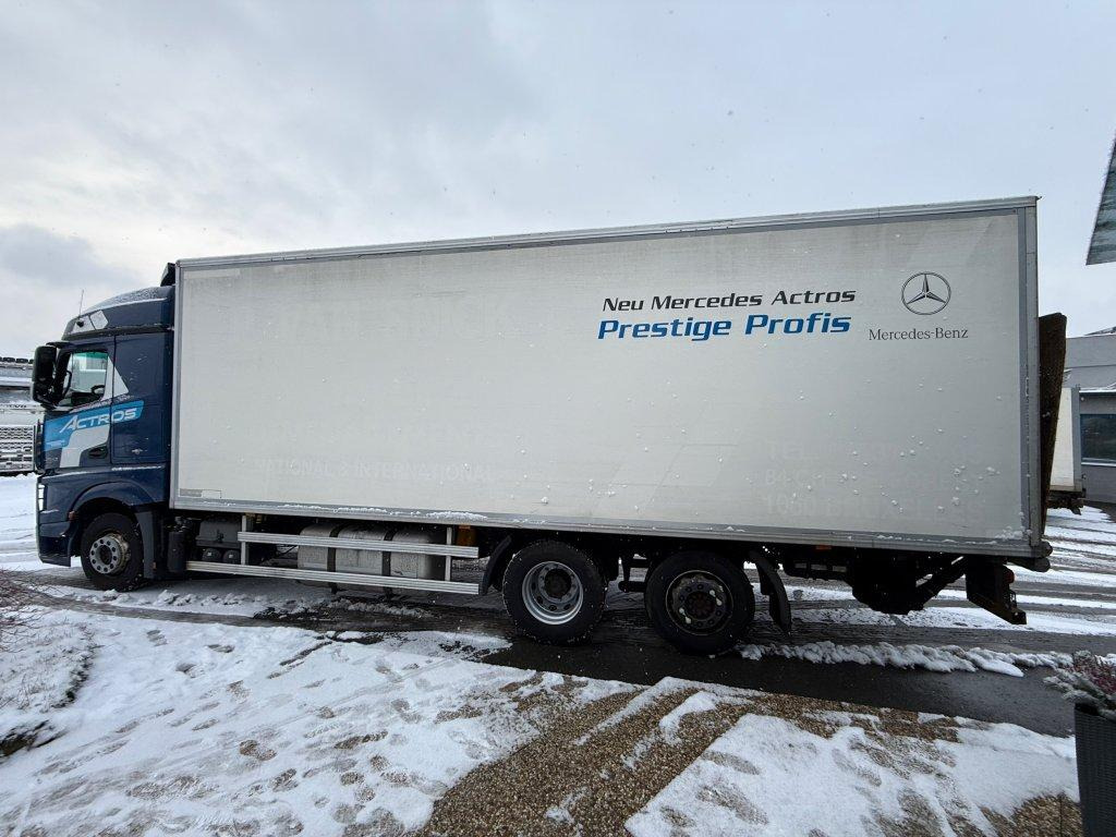 Mercedes-Benz 2542 Actros 6x2 EURO 6 - Refrigerator truck: picture 5 Mercedes-Benz 2542 Actros 6x2 EURO 6 - Refrigerator truck: picture 5