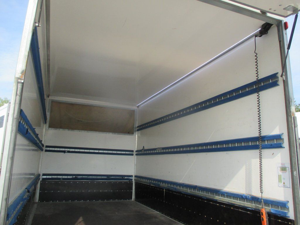 Panel van Mercedes-Benz Sprinter 514 CDi: picture 12