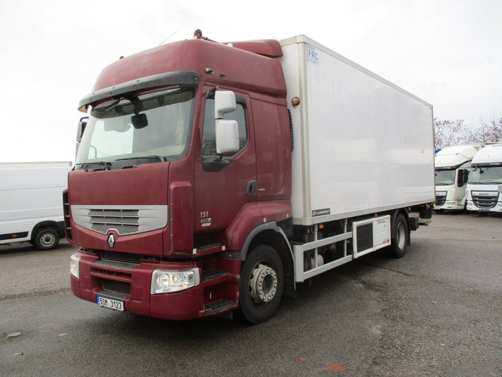 Renault Premium 460 - Refrigerator truck: picture 1 Renault Premium 460 - Refrigerator truck: picture 1