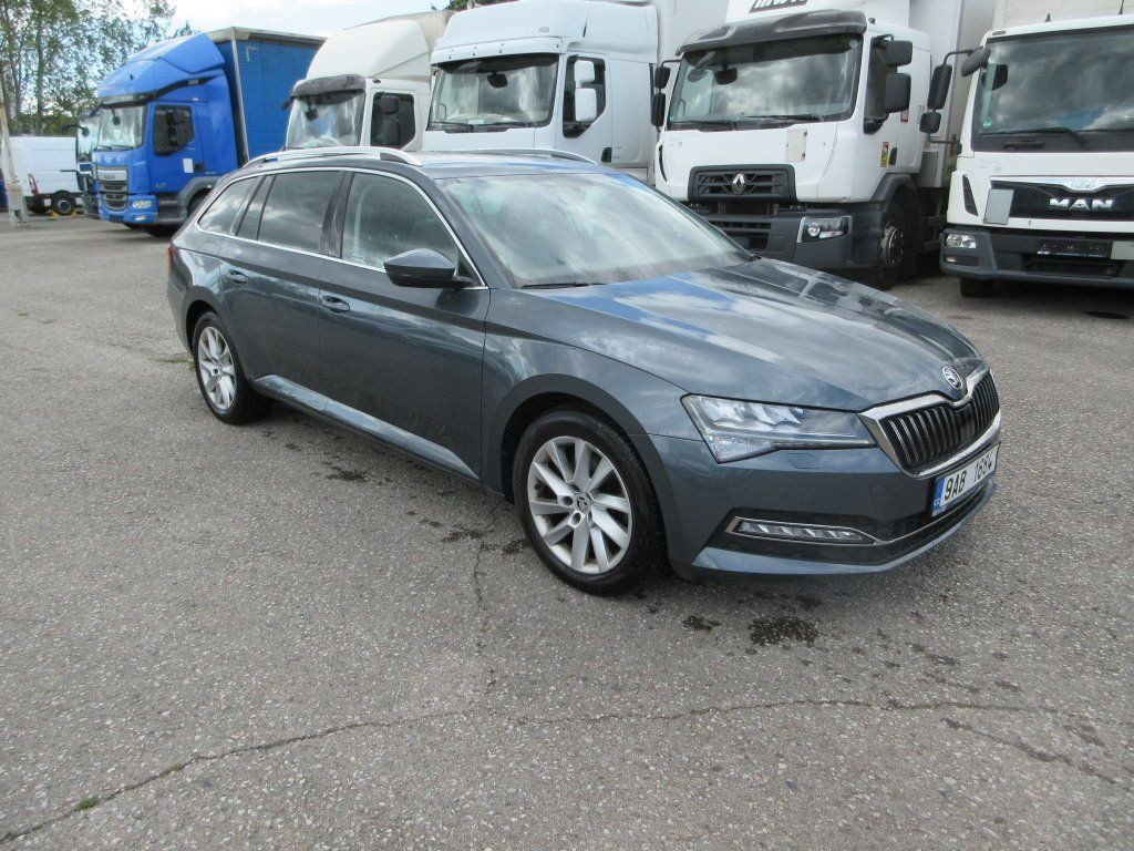 Skoda 2.0 Tdi  Style - Estate car: picture 3 Skoda 2.0 Tdi  Style - Estate car: picture 3