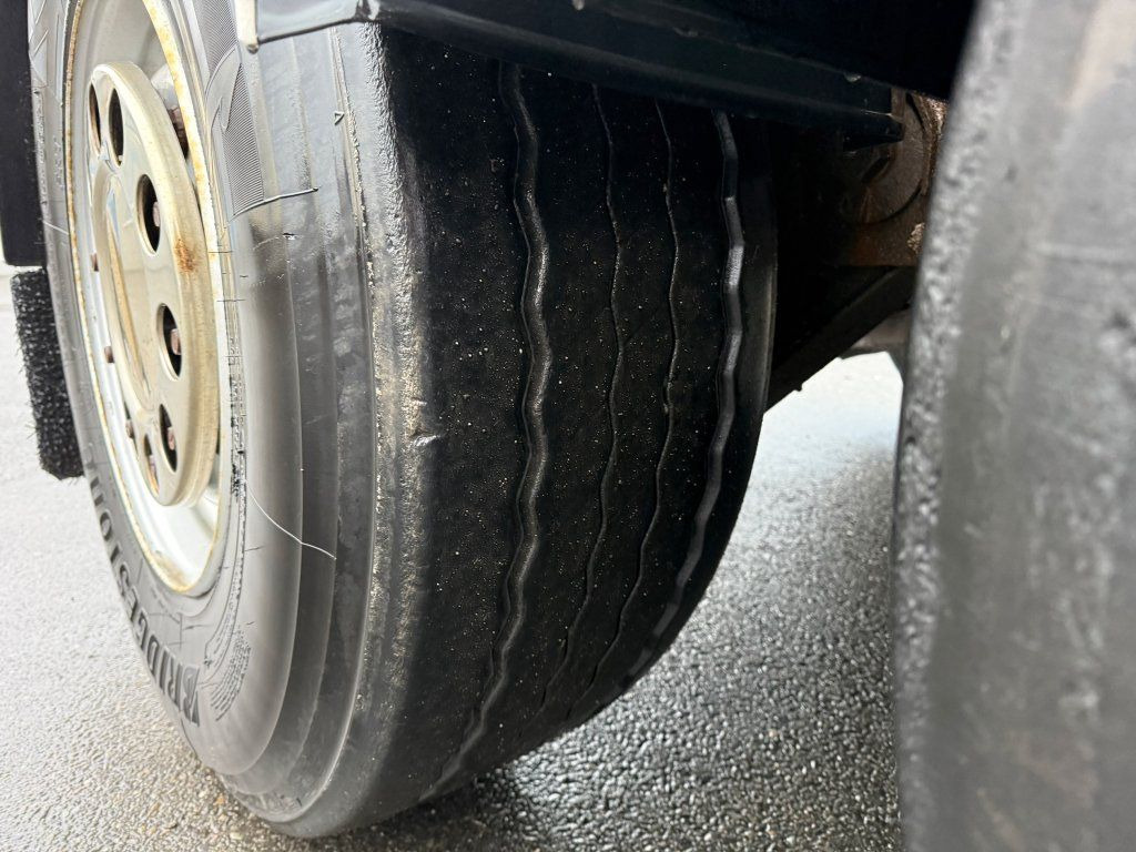 Tipper semi-trailer Stas 50m3: picture 10