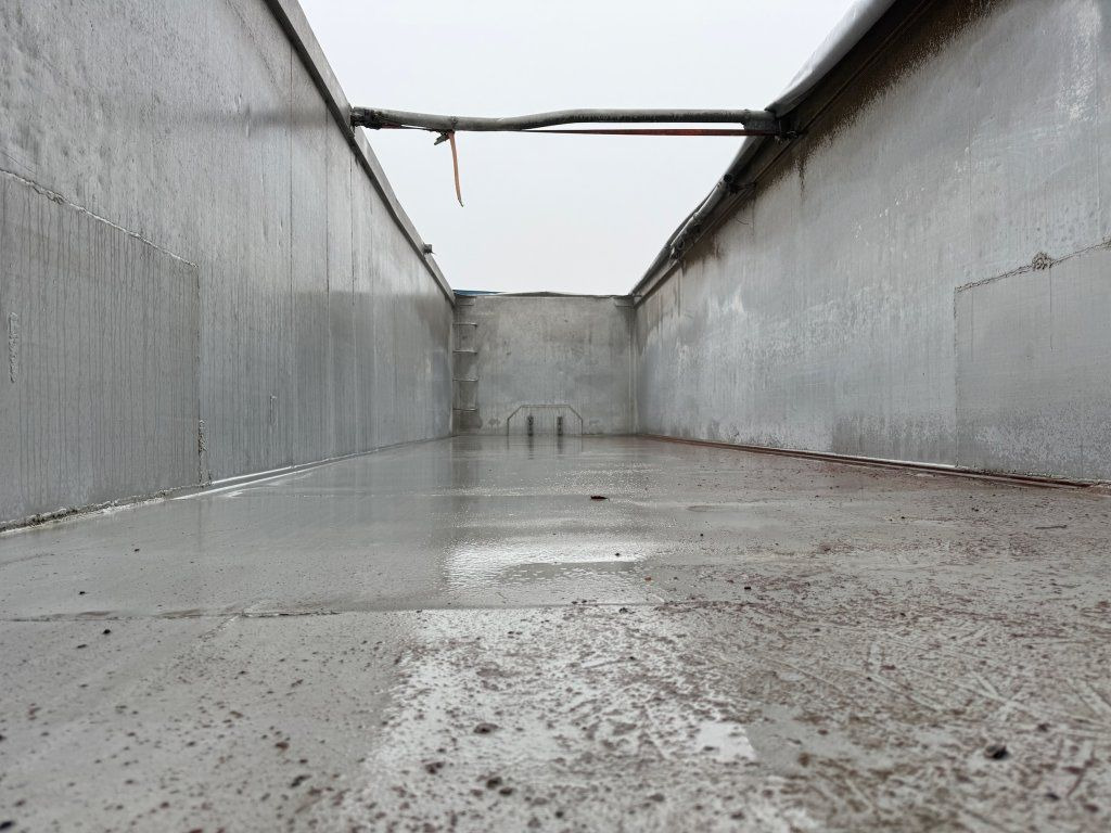 Tipper semi-trailer Stas 50m3: picture 12