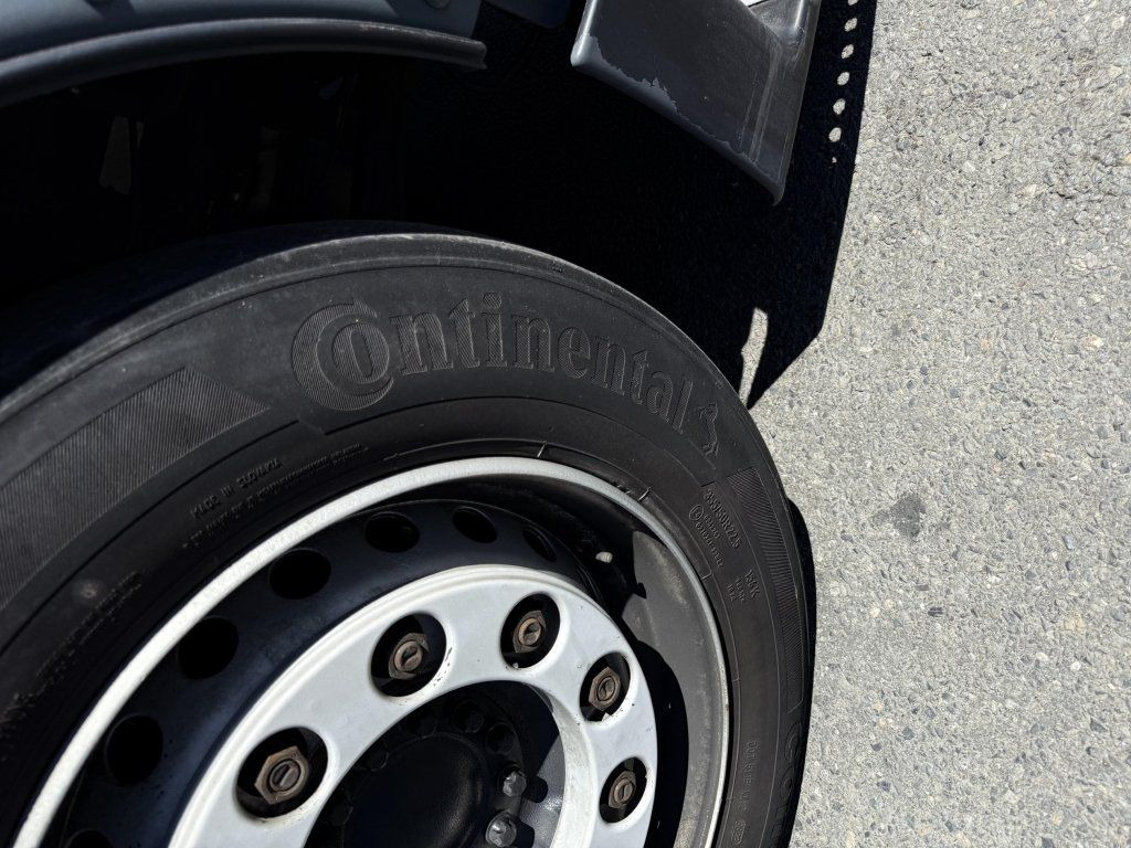 Tractor unit MAN TGX18.500 EURO 6 MEGA/lowdeck: picture 9