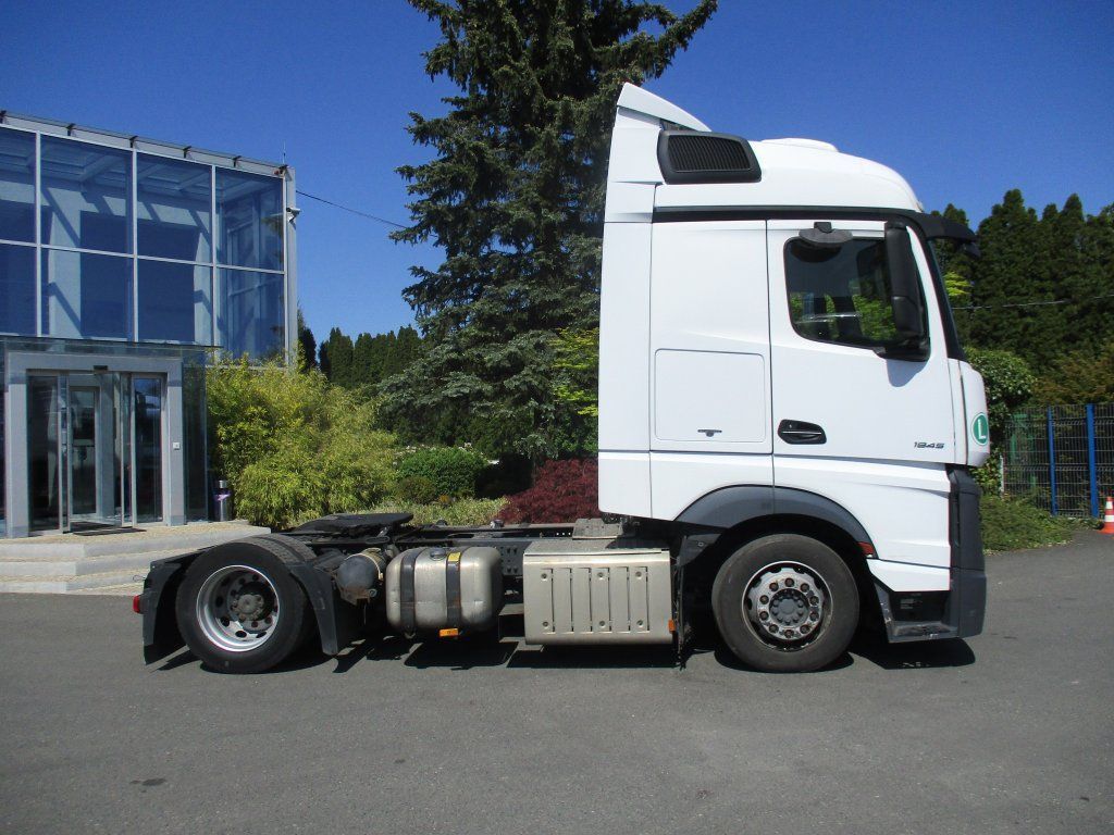 Mercedes-Benz 1845 Actros EURO 6 MEGA/lowdeck - Tractor unit: picture 4 Mercedes-Benz 1845 Actros EURO 6 MEGA/lowdeck - Tractor unit: picture 4