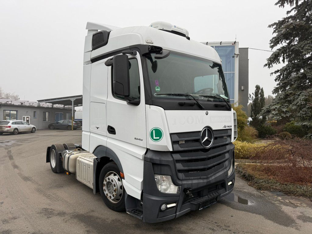 Mercedes-Benz 1845 Actros EURO 6 MEGA/lowdeck NOT DRIVEABLE - Tractor unit: picture 2 Mercedes-Benz 1845 Actros EURO 6 MEGA/lowdeck NOT DRIVEABLE - Tractor unit: picture 2