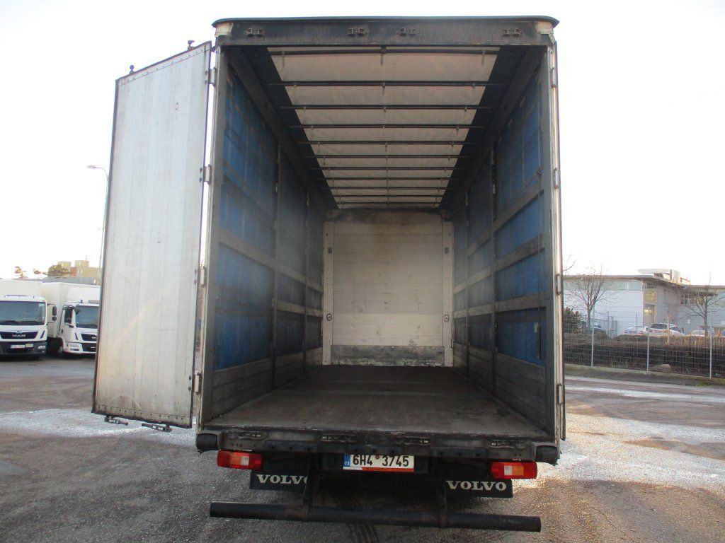 Curtain side truck Volvo FH500 6x2 Euro 6 + Schmitz: picture 6