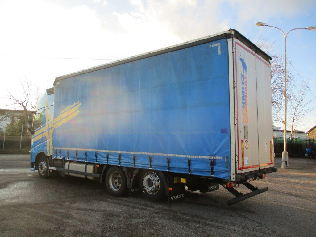Curtain side truck Volvo FH500 6x2 Euro 6 + Schmitz: picture 8