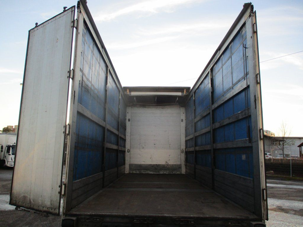 Curtain side truck Volvo FH500 6x2 Euro 6 + Schmitz: picture 7