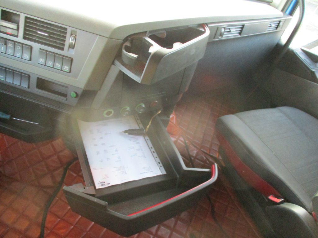 Curtain side truck Volvo FH500 6x2 Euro 6 + Schmitz: picture 20