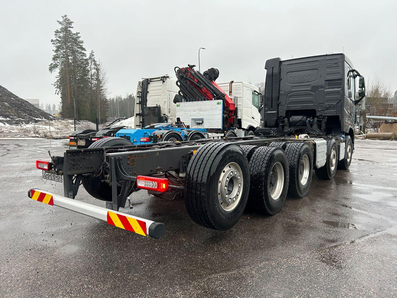 Volvo FH 750 | 10x4 | ALUSTANA | EURO 6 - Cab chassis truck: picture 5 Volvo FH 750 | 10x4 | ALUSTANA | EURO 6 - Cab chassis truck: picture 5