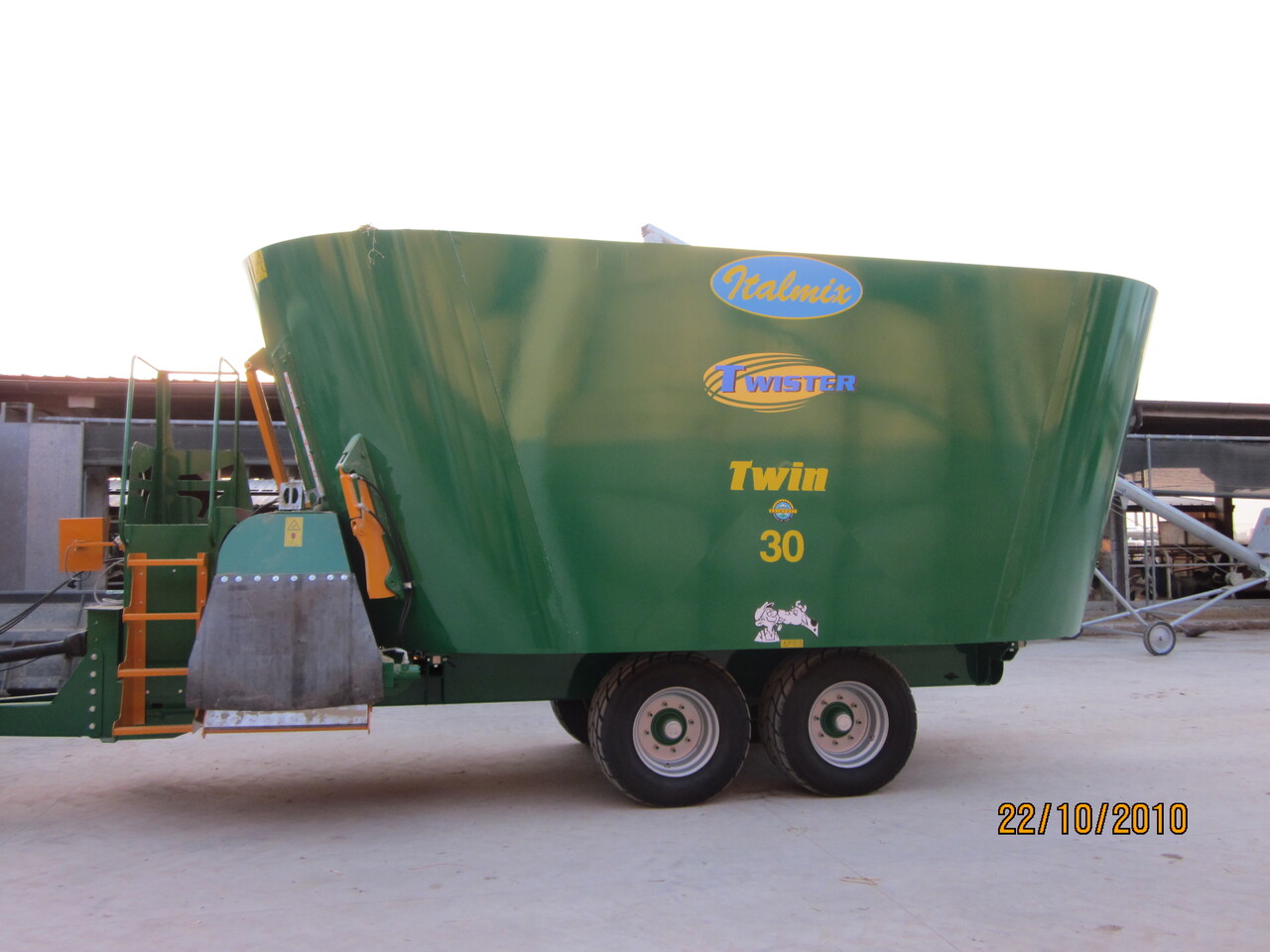 ITALMIX TWISTER TWIN - Forage mixer wagon: picture 2 ITALMIX TWISTER TWIN - Forage mixer wagon: picture 2