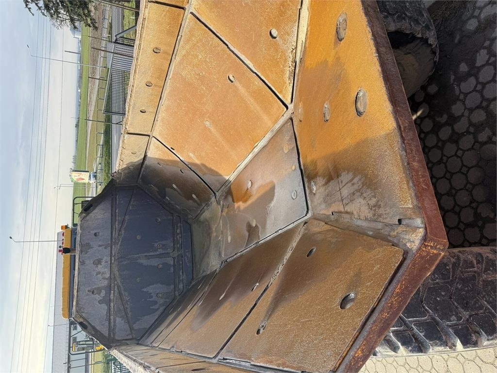 Bell B25D - Articulated dumper: picture 3 Bell B25D - Articulated dumper: picture 3