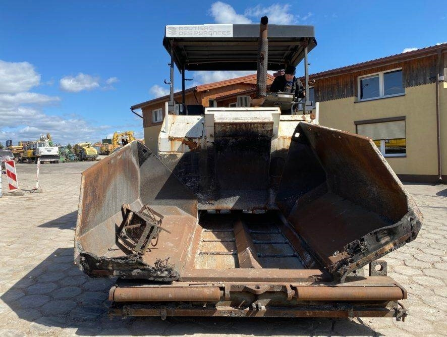 Volvo TITAN 6820 - Asphalt paver: picture 2 Volvo TITAN 6820 - Asphalt paver: picture 2
