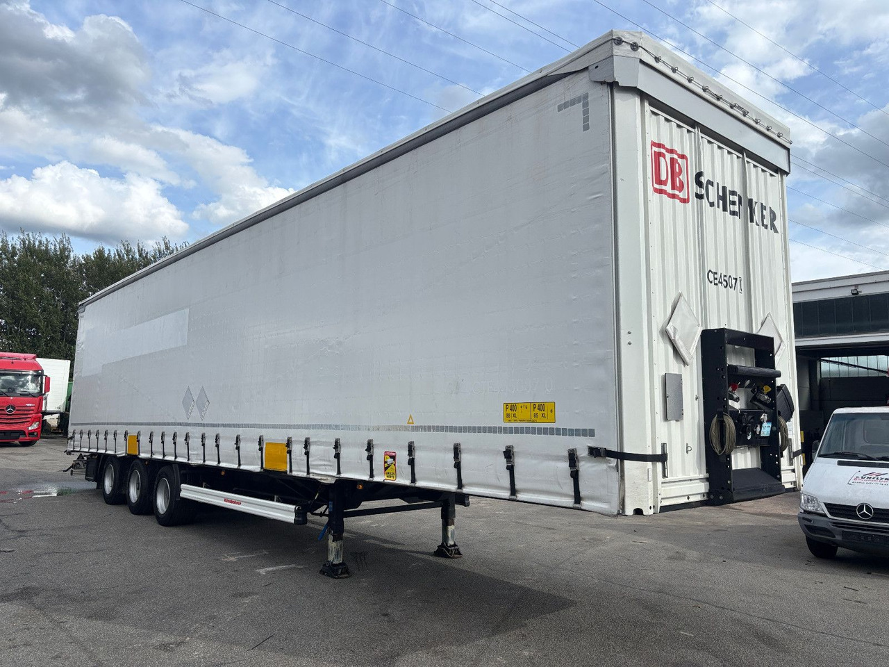 Kässbohrer Maxima XS MEGA - Curtainsider semi-trailer: picture 1 Kässbohrer Maxima XS MEGA - Curtainsider semi-trailer: picture 1