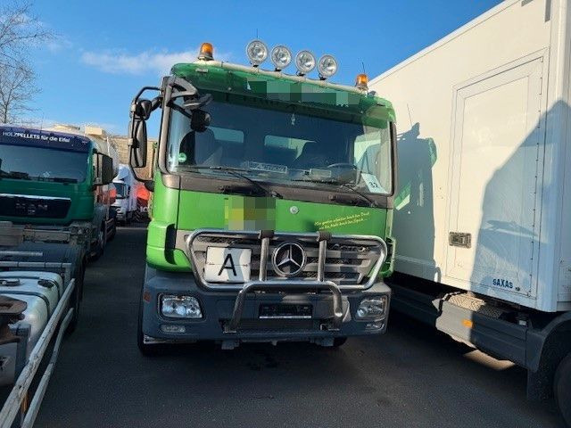 Mercedes-Benz 2651 V8 - Tipper: picture 4 Mercedes-Benz 2651 V8 - Tipper: picture 4