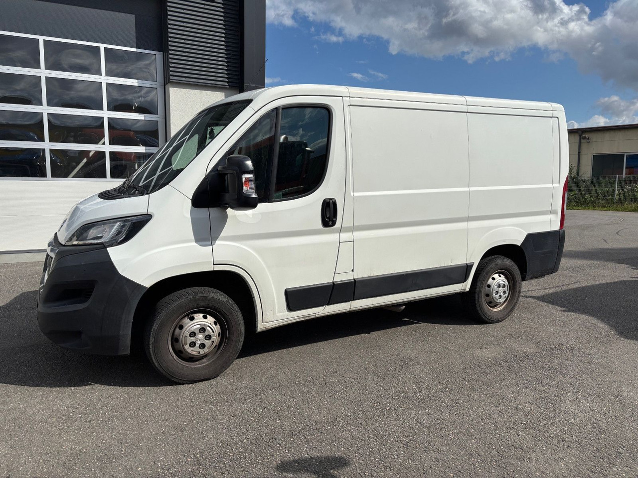 Peugeot Boxer - Small van: picture 4 Peugeot Boxer - Small van: picture 4