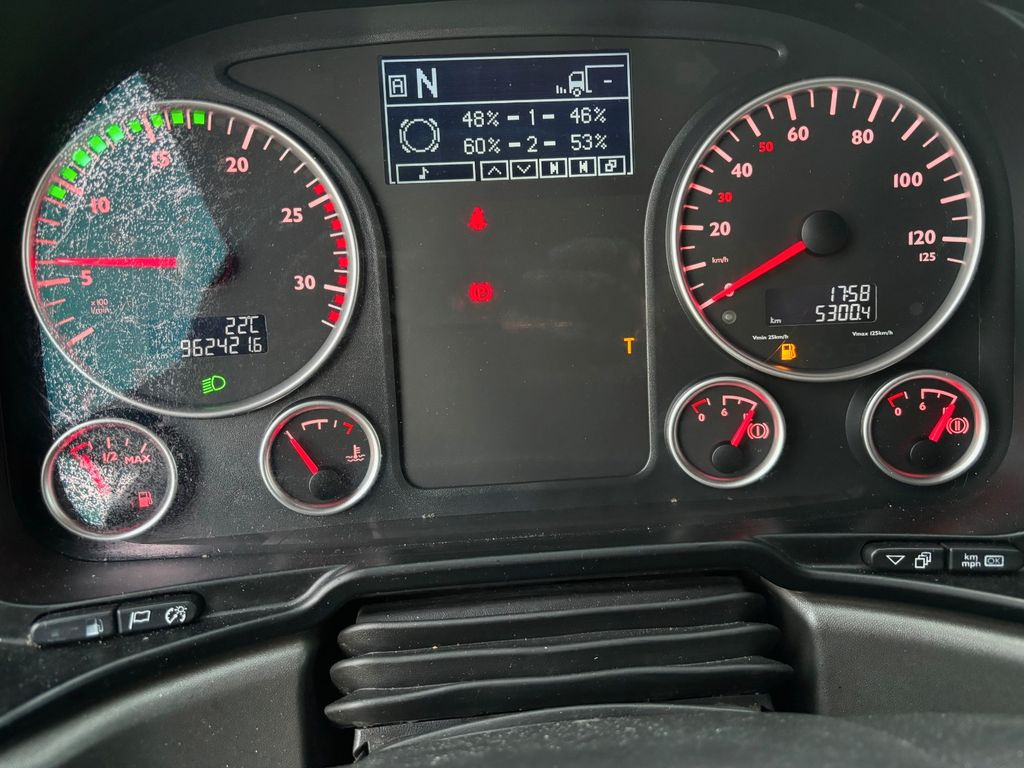 Tractor unit MAN TGX 18.440 480 Retarder/NAVI/2 Tanks/Standheiz: picture 13