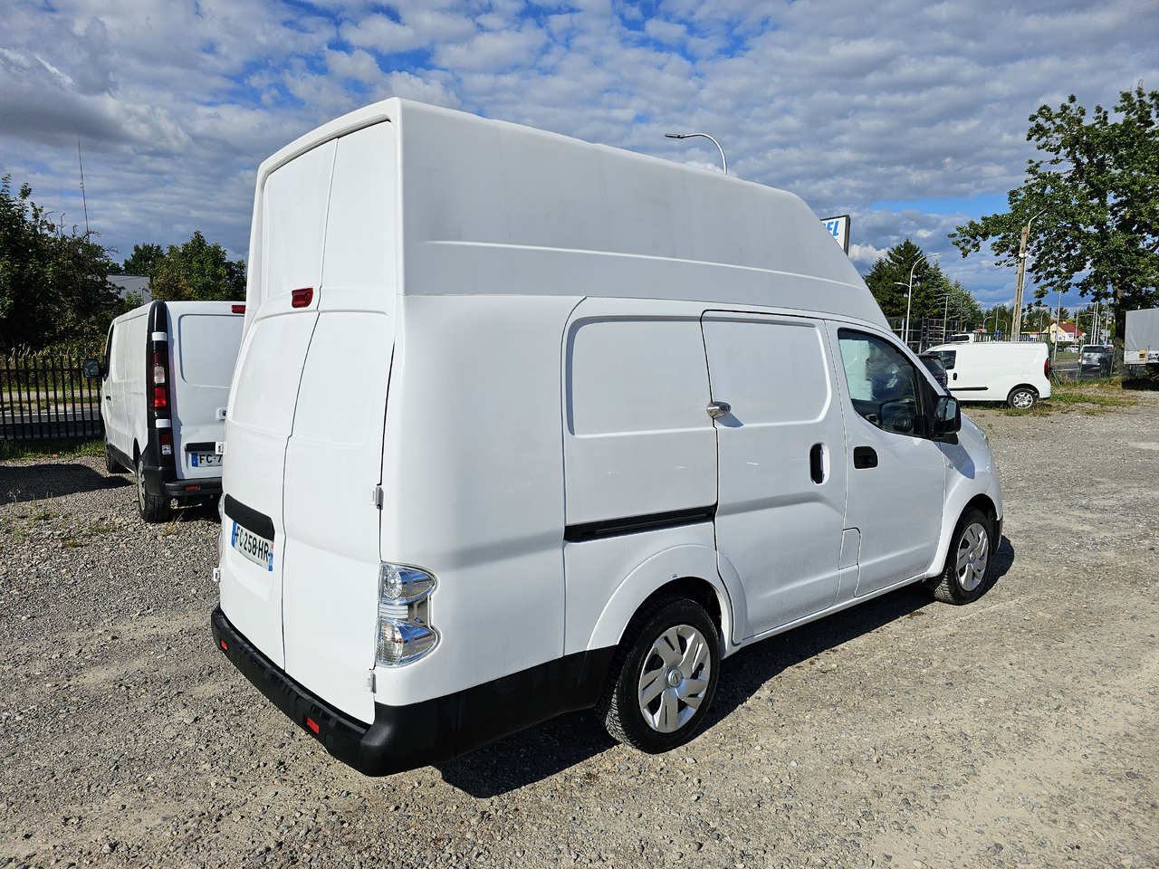 NISSAN E-NV200 ELEKTRYCZNY 40 KV 250 km KLIMA KAMERA - Small van, Electric van: picture 5 NISSAN E-NV200 ELEKTRYCZNY 40 KV 250 km KLIMA KAMERA - Small van, Electric van: picture 5