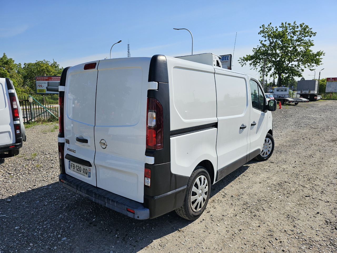 Opel VIVARO CHLODNIA CARRIER+230V KLIMA NAVI EURO6 - Refrigerated delivery van: picture 3 Opel VIVARO CHLODNIA CARRIER+230V KLIMA NAVI EURO6 - Refrigerated delivery van: picture 3