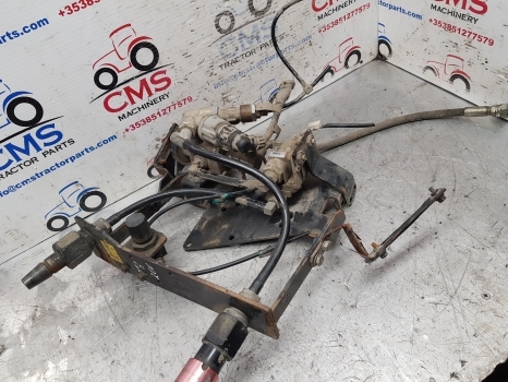 Case New Holland Air Brake Valve Unit 4700152650, 97350009570, 82016341 84157669 - Brake valve for Farm tractor: picture 1 Case New Holland Air Brake Valve Unit 4700152650, 97350009570, 82016341 84157669 - Brake valve for Farm tractor: picture 1
