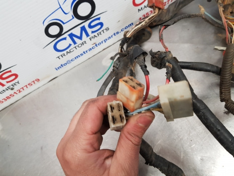 Fiat 160-90, 140-90, 115-90, 180-90, 160-90 Dash Wiring Loom Complete 5131408 - Cables/ Wire harness: picture 4 Fiat 160-90, 140-90, 115-90, 180-90, 160-90 Dash Wiring Loom Complete 5131408 - Cables/ Wire harness: picture 4