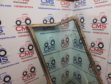 Fiat F Series F100, F110, F130, F140 Cab Back Glass Rhs 5154093, 5152715 - Window and parts: picture 5 Fiat F Series F100, F110, F130, F140 Cab Back Glass Rhs 5154093, 5152715 - Window and parts: picture 5