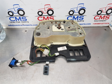Ford 10 Series 7810, 7910, 8210 Clock Instrument Panel Dashboard 86536088 - Electrical system: picture 5 Ford 10 Series 7810, 7910, 8210 Clock Instrument Panel Dashboard 86536088 - Electrical system: picture 5