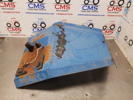Ford 40 Series 7840, 8240, 8340 Cab Mudguard Fender Panel Rear Lhs 82003109 - Fender: picture 1 Ford 40 Series 7840, 8240, 8340 Cab Mudguard Fender Panel Rear Lhs 82003109 - Fender: picture 1