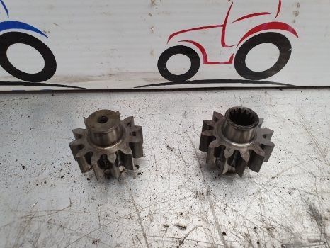 Ford 6640, 5640, 7740, 7840, 8240, 8340 Hydraulic Pump Gear Z 12 - Hydraulic pump for Farm tractor: picture 1 Ford 6640, 5640, 7740, 7840, 8240, 8340 Hydraulic Pump Gear Z 12 - Hydraulic pump for Farm tractor: picture 1