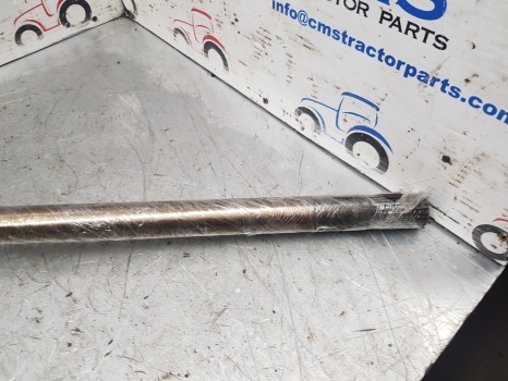 Ford 6810, 7610, 7810, 7910 Carraro 709 Front Axle Drive Shaft Car121566 - Drive shaft for Farm tractor: picture 5 Ford 6810, 7610, 7810, 7910 Carraro 709 Front Axle Drive Shaft Car121566 - Drive shaft for Farm tractor: picture 5