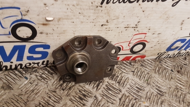 Ford 8340, 6640, 5640, 7740, 7840, 8240 Hydraulic Pump Plate - Hydraulic pump for Farm tractor: picture 2 Ford 8340, 6640, 5640, 7740, 7840, 8240 Hydraulic Pump Plate - Hydraulic pump for Farm tractor: picture 2