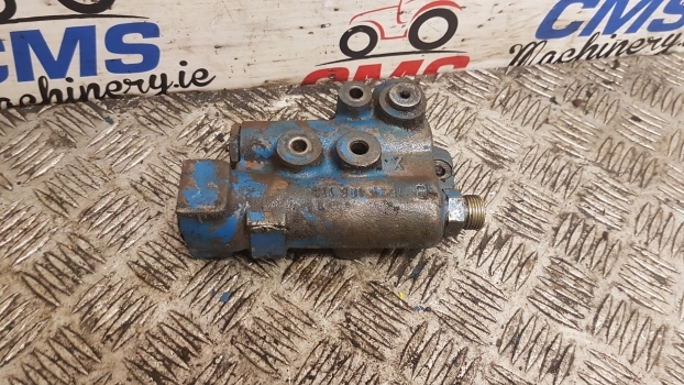 Ford, New Holland 40, Ts Trailer Brake Valve Distributor 81874969, 1535108113 - Brake valve for Farm tractor: picture 2 Ford, New Holland 40, Ts Trailer Brake Valve Distributor 81874969, 1535108113 - Brake valve for Farm tractor: picture 2