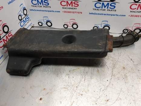 John Deere 40 And 50 Series Windscreen Washer Tank Al38192 - Windscreen for Farm tractor: picture 4 John Deere 40 And 50 Series Windscreen Washer Tank Al38192 - Windscreen for Farm tractor: picture 4