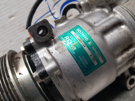Manitou Mlt735-120 Lsu Air Conditioning Compressor 52500571, 700002038 - A/C part: picture 3 Manitou Mlt735-120 Lsu Air Conditioning Compressor 52500571, 700002038 - A/C part: picture 3