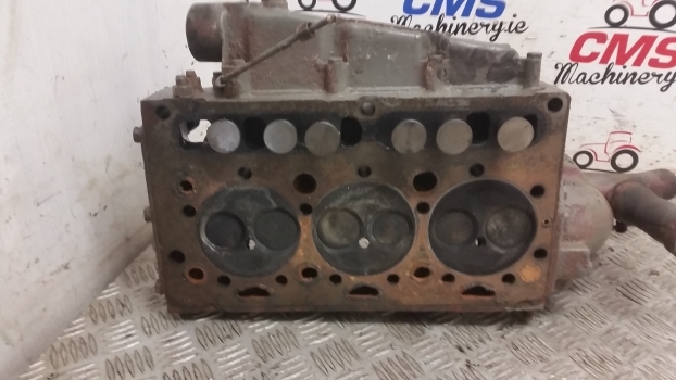 Massey Ferguson 133, 135, 140, 145, 148, 150, Ad3.152 Cylinder Head Assy 86550 - Cylinder head for Farm tractor: picture 2 Massey Ferguson 133, 135, 140, 145, 148, 150, Ad3.152 Cylinder Head Assy 86550 - Cylinder head for Farm tractor: picture 2