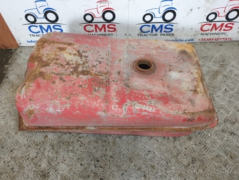 Massey Ferguson 135 Solid Original Fuel Tank 897401m91, 897390m91, 897390m91 - Fuel tank for Farm tractor: picture 1 Massey Ferguson 135 Solid Original Fuel Tank 897401m91, 897390m91, 897390m91 - Fuel tank for Farm tractor: picture 1