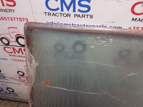 Massey Ferguson 200, 300, 600, Landini Cab Windshield 3301875m1, 3301875m3 - Window and parts for Farm tractor: picture 3 Massey Ferguson 200, 300, 600, Landini Cab Windshield 3301875m1, 3301875m3 - Window and parts for Farm tractor: picture 3