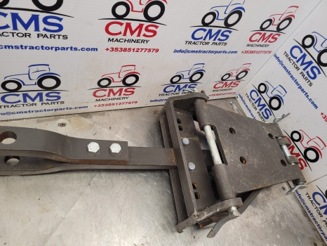 Massey Ferguson 35, 35x, 135, 165, 175, 178 Swinging Draw Bar Hitch - Frame/ Chassis: picture 3 Massey Ferguson 35, 35x, 135, 165, 175, 178 Swinging Draw Bar Hitch - Frame/ Chassis: picture 3