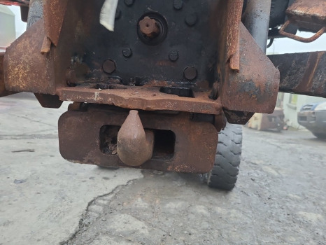 Massey Ferguson 4255 Pick Up Hitch For Parts - Frame/ Chassis for Agricultural machinery: picture 1 Massey Ferguson 4255 Pick Up Hitch For Parts - Frame/ Chassis for Agricultural machinery: picture 1