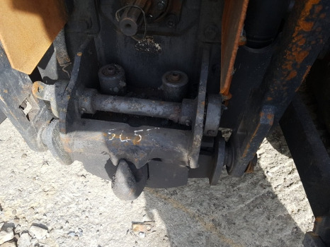 Massey Ferguson 5455, 5470, 5460, 5475 Pick Up Hitch Complete 4300510m96 - Frame/ Chassis: picture 1 Massey Ferguson 5455, 5470, 5460, 5475 Pick Up Hitch Complete 4300510m96 - Frame/ Chassis: picture 1