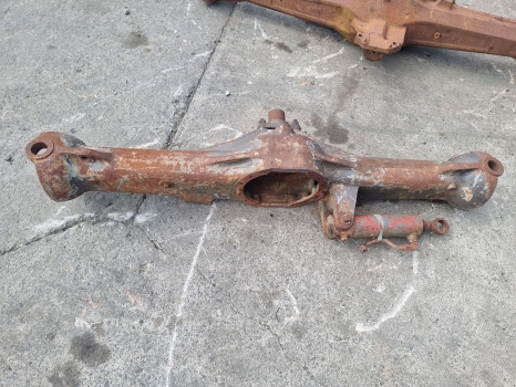 Massey Ferguson 698t, 298, 1004, 699, Front Axle Housing Beam 3426213m1 - Front axle: picture 2 Massey Ferguson 698t, 298, 1004, 699, Front Axle Housing Beam 3426213m1 - Front axle: picture 2