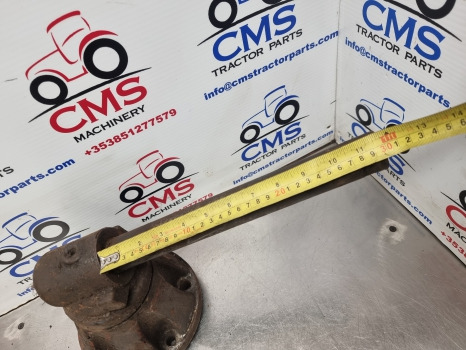 Massey Ferguson 699, 2600 Series, Front Axle Spindle And Hub 1675753m91 - Front axle: picture 5 Massey Ferguson 699, 2600 Series, Front Axle Spindle And Hub 1675753m91 - Front axle: picture 5