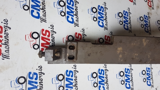 Massey Ferguson 8150 Left Hand Side Reinforcement Chassis Rail 3619809m5 - Frame/ Chassis for Farm tractor: picture 2 Massey Ferguson 8150 Left Hand Side Reinforcement Chassis Rail 3619809m5 - Frame/ Chassis for Farm tractor: picture 2