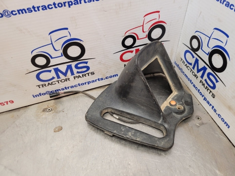 New Holland Case Sps Transmissiont6070 Plus Cab Interior Panel 82037206 - Cab and interior: picture 4 New Holland Case Sps Transmissiont6070 Plus Cab Interior Panel 82037206 - Cab and interior: picture 4