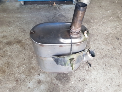 New Holland T7.200, Case Puma 130, 145 Catalytic Silencer, Muffler 84396513 - Muffler for Farm tractor: picture 1 New Holland T7.200, Case Puma 130, 145 Catalytic Silencer, Muffler 84396513 - Muffler for Farm tractor: picture 1