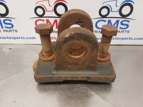 New Holland Tm125, Tm, Ts, 60 Series, Fiat M Tow Hook 82013954, 82026936 - Frame/ Chassis for Farm tractor: picture 2 New Holland Tm125, Tm, Ts, 60 Series, Fiat M Tow Hook 82013954, 82026936 - Frame/ Chassis for Farm tractor: picture 2