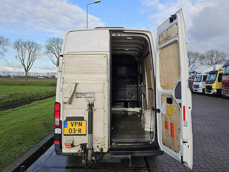 Panel van Volkswagen Crafter 35 2.0 L3H3 Laadklep NAP: picture 10 Panel van Volkswagen Crafter 35 2.0 L3H3 Laadklep NAP: picture 10